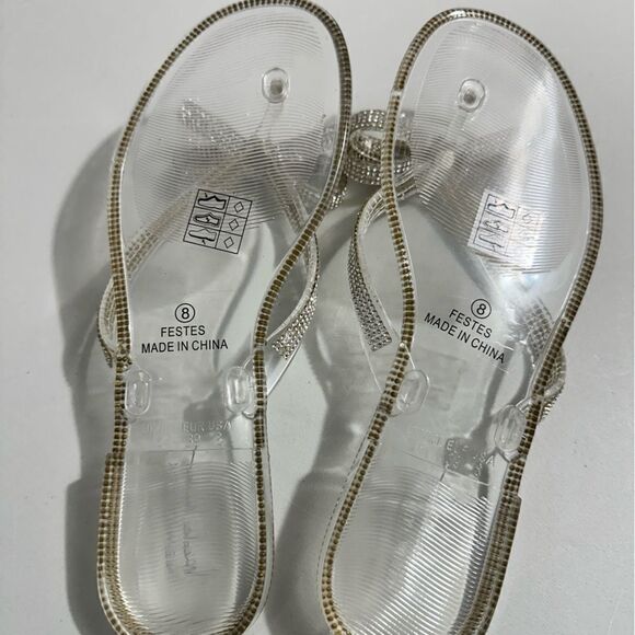 Nicole Miller jelly sandals. Bow with rhinestones. Never worn. Size 8 - Picture 5 of 5
